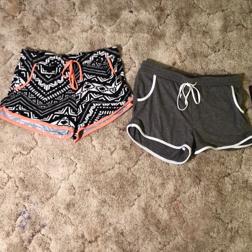 Loose lounge shorts